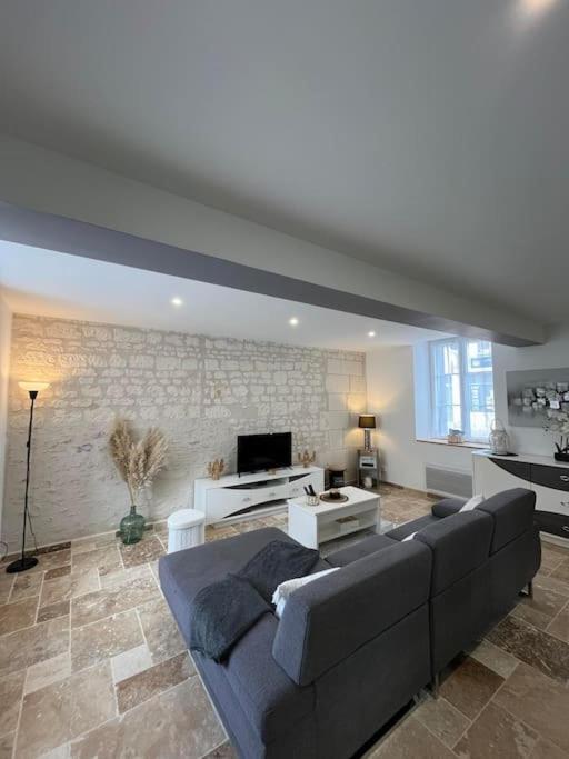 Charmante Maison De Bourg Cosy Acces Wifi Sepmes Exterior photo